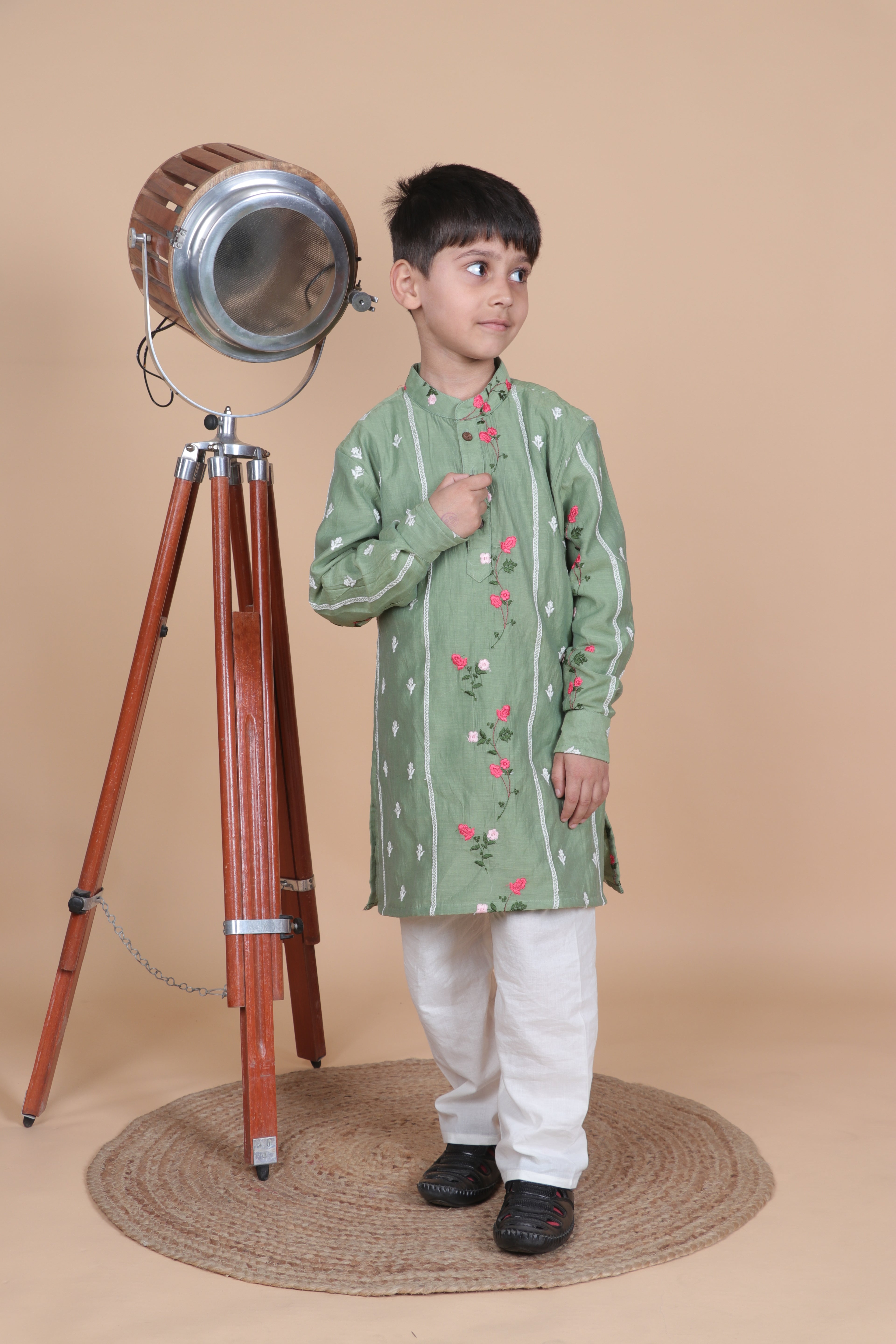 AVOCADO GREEN KURTA PYJAMA SET