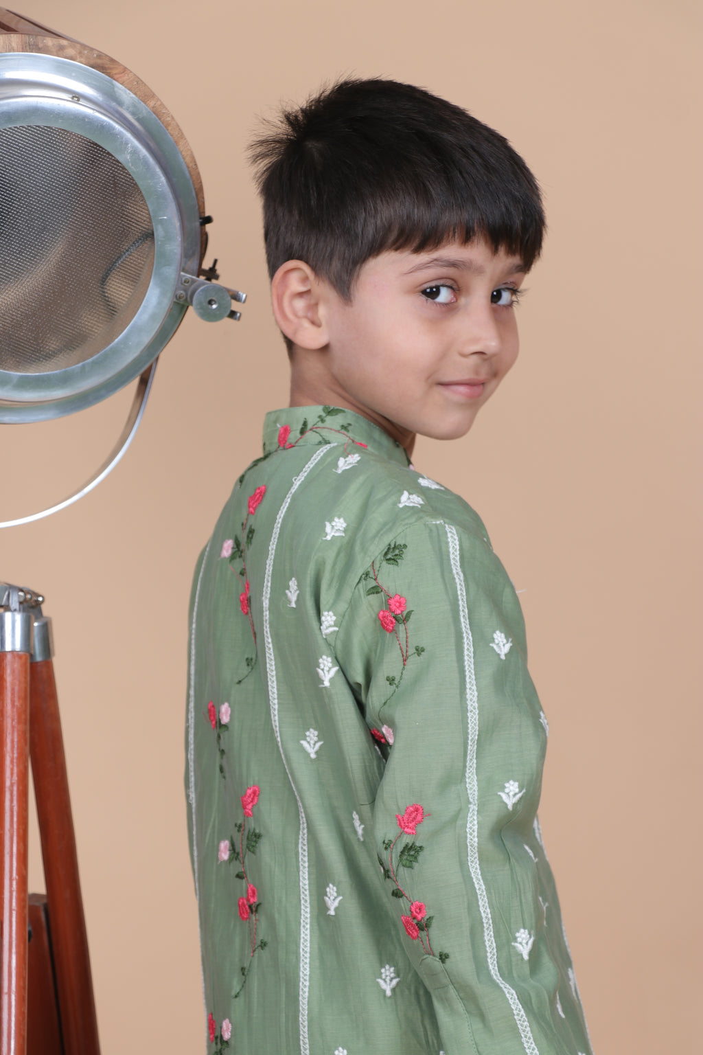 AVOCADO GREEN KURTA PYJAMA SET
